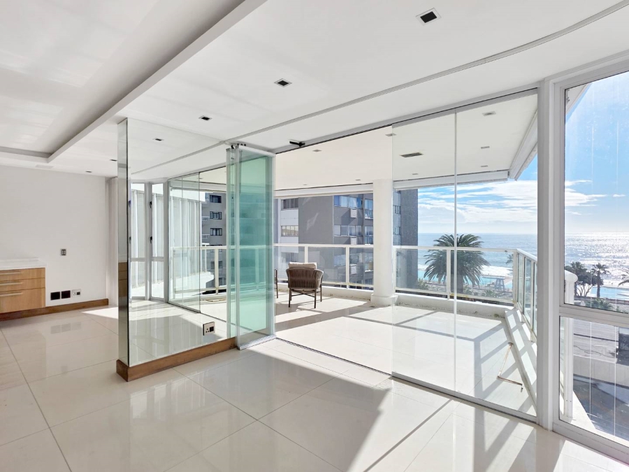 2 Bedroom Property for Sale in Sea Point Western Cape